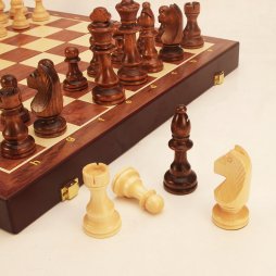 Jeu d'échecs en bois pliant