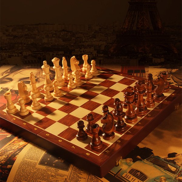 Jeu d'échecs en bois pliant