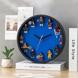 Horloge en bloc cartoon